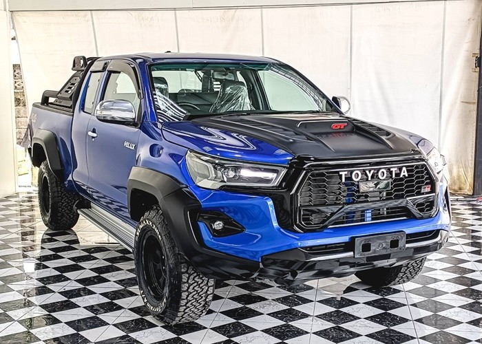 Used 7
                    TOYOTA
                     for Sale Image